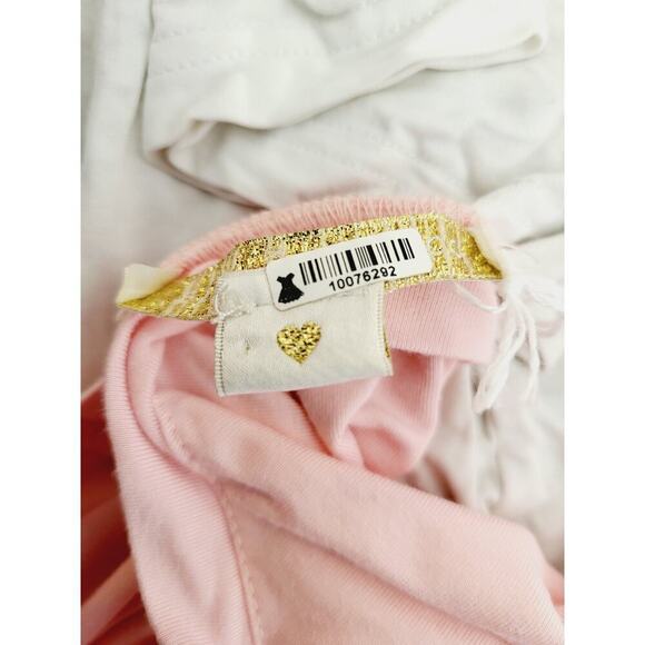 COOPER & ELLA Plus Eyelet-Sleeves Top - Picture 6 of 8